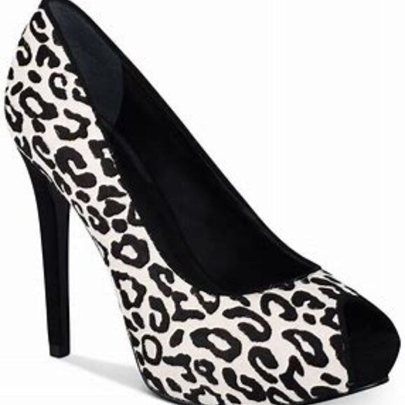 Guess Women's Honora Platform Pumps - Picture 1 of 12